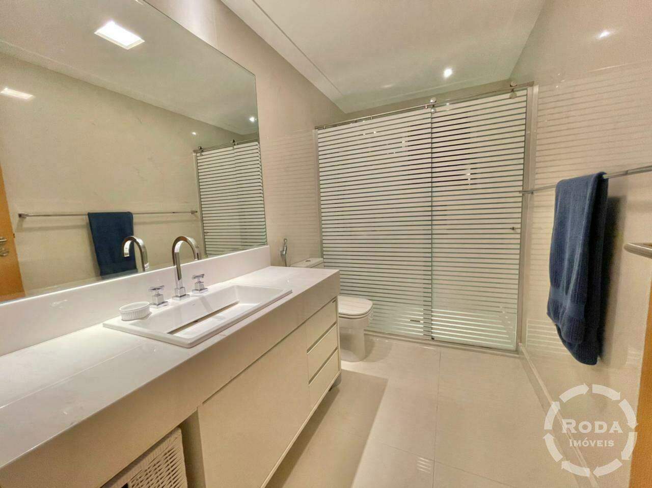 Apartamento à venda no Ponta da Praia: 