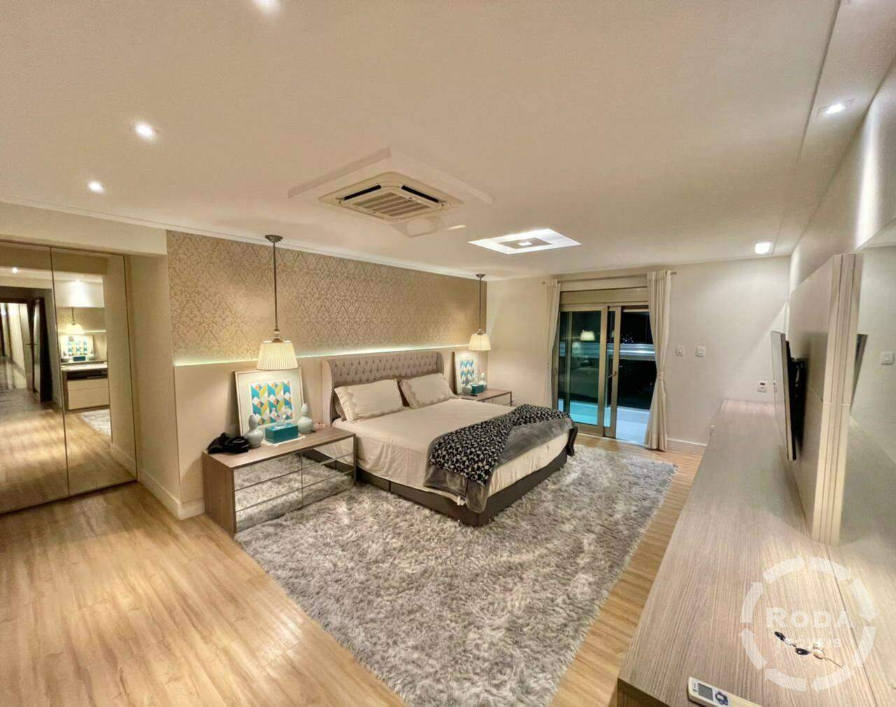 Apartamento à venda no Ponta da Praia: 