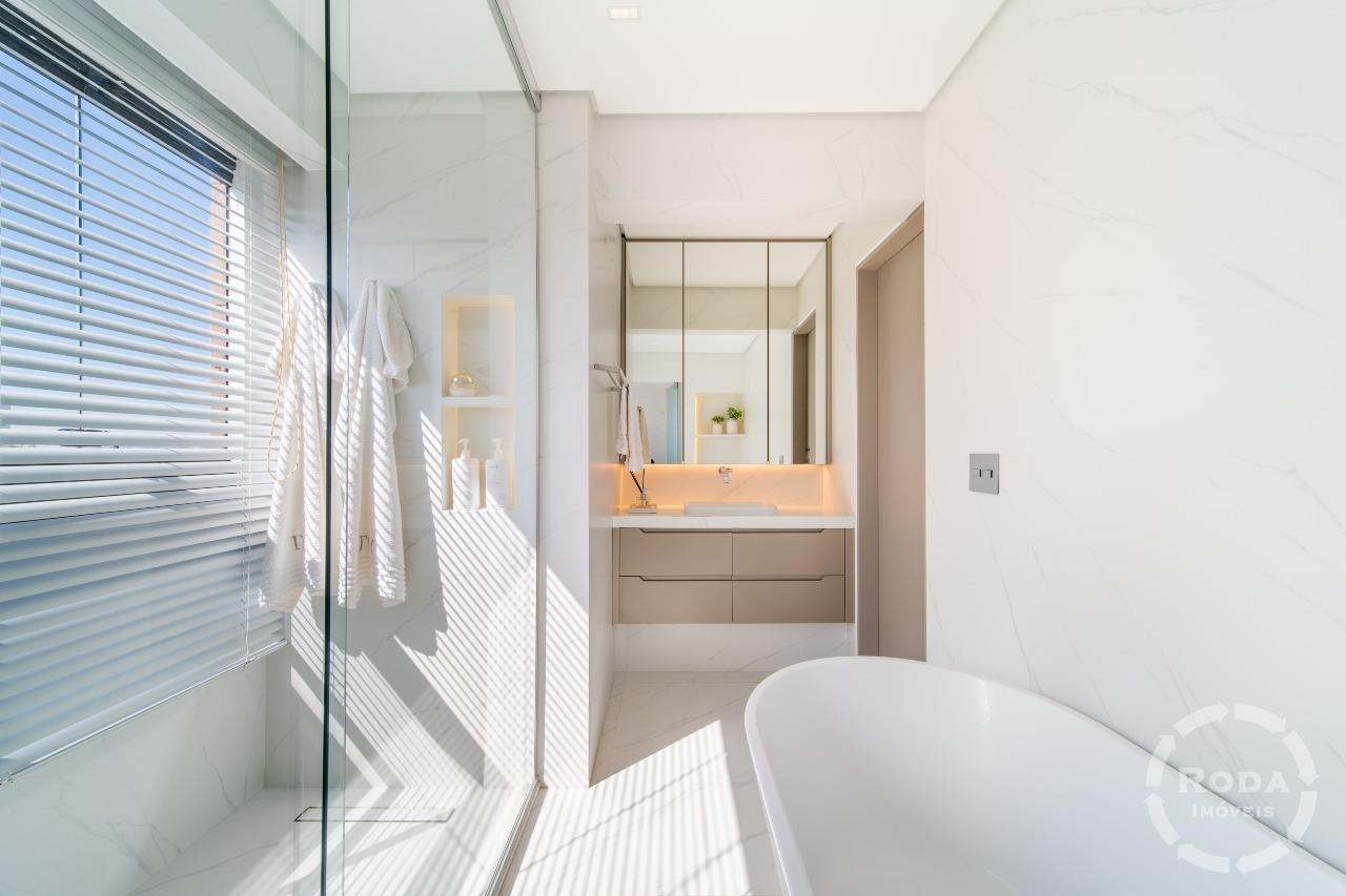 Cobertura à venda no Embaré: 