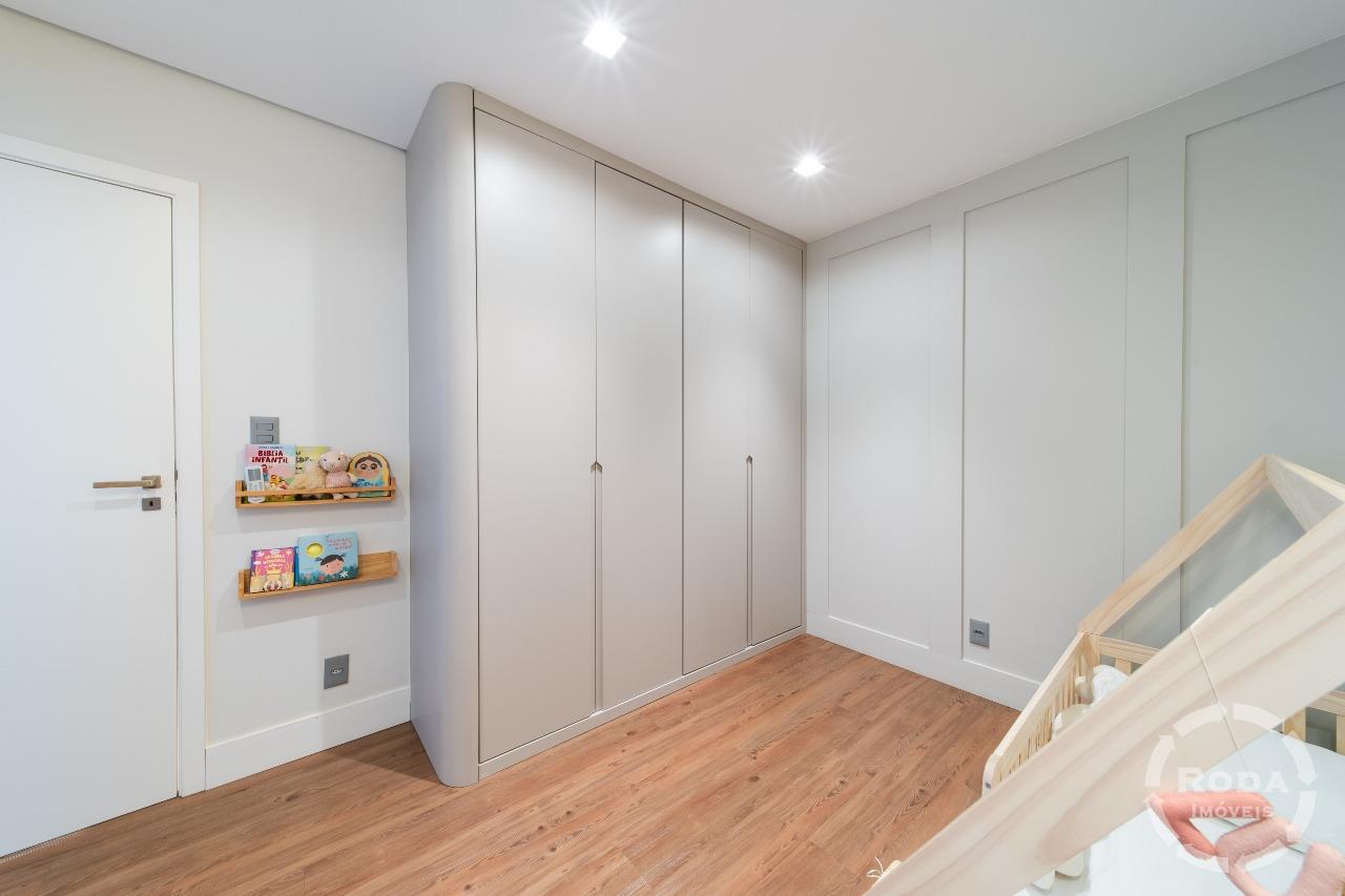 Cobertura à venda no Embaré: 