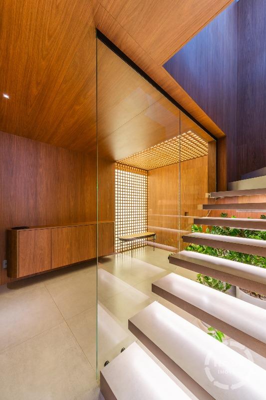 Cobertura à venda no Embaré: 