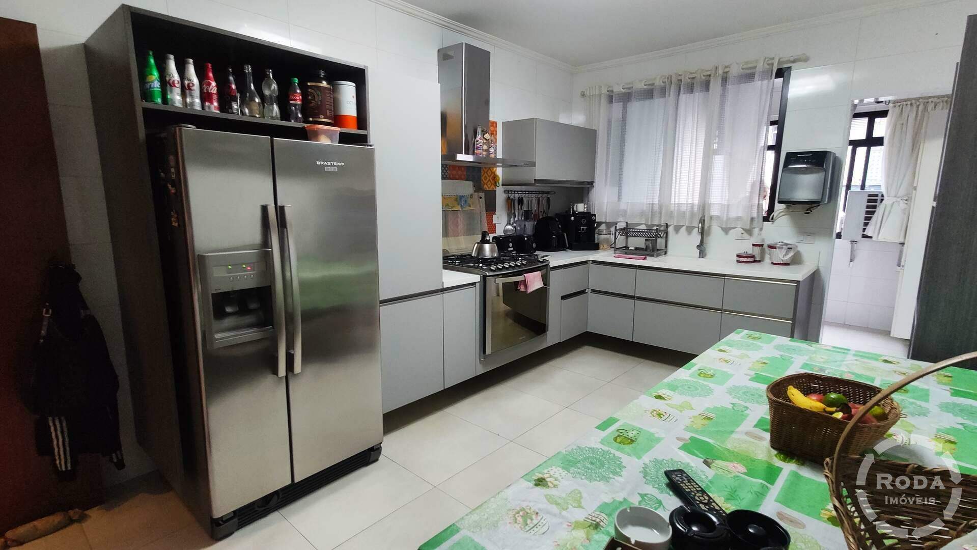 Apartamento à venda no Ponta da Praia: 