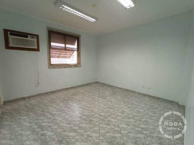 Sobrado para aluguel no Embaré: 
