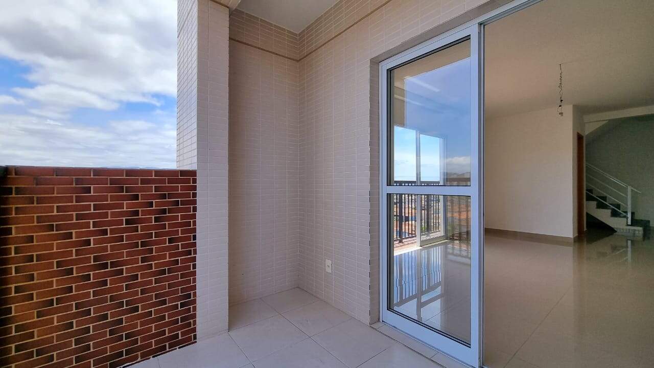 Apartamento Duplex à venda no Encruzilhada: 