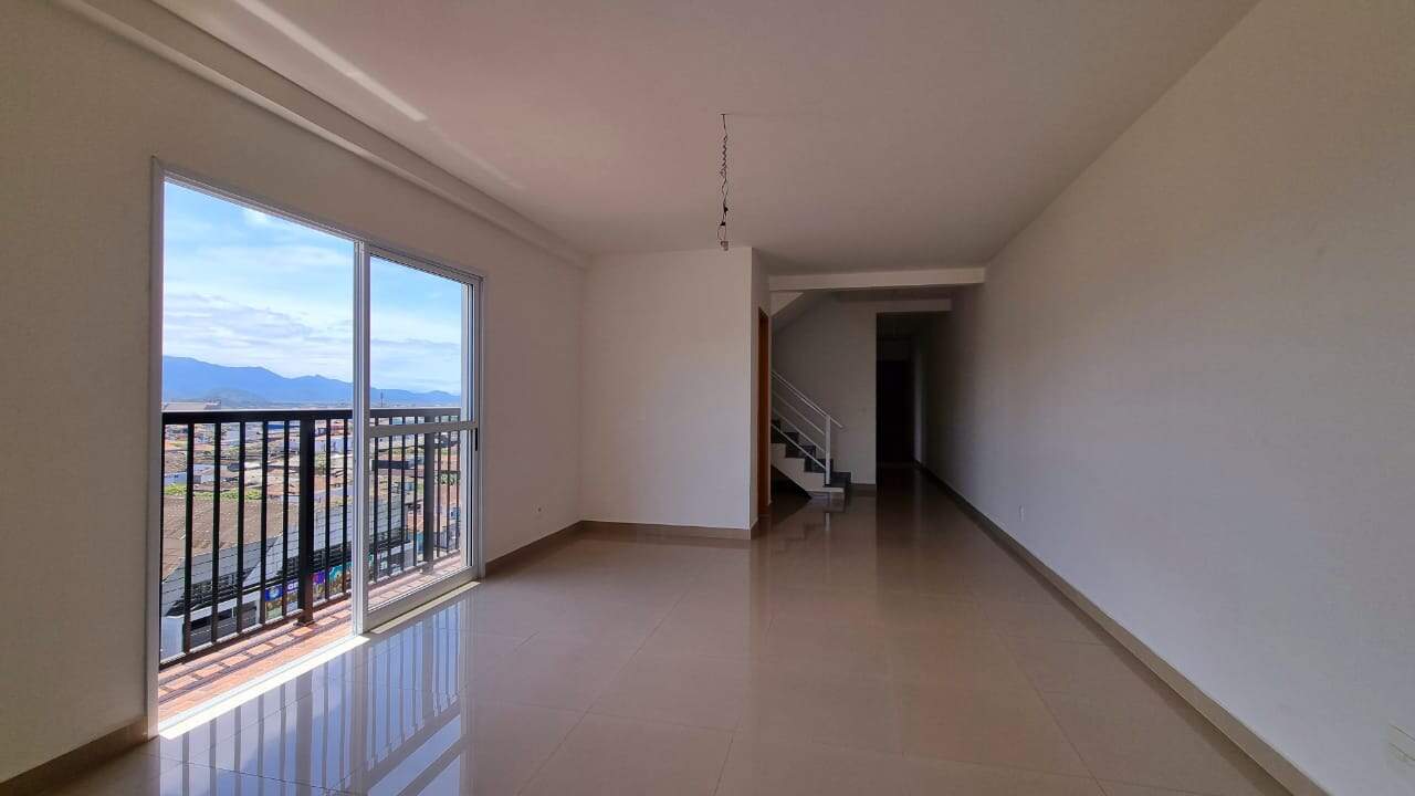 Apartamento Duplex à venda no Encruzilhada: 
