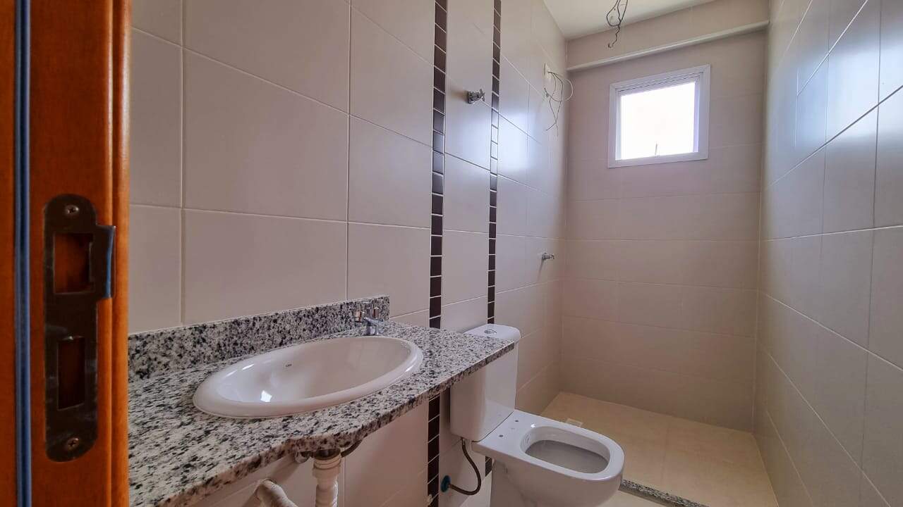 Apartamento Duplex à venda no Encruzilhada: 