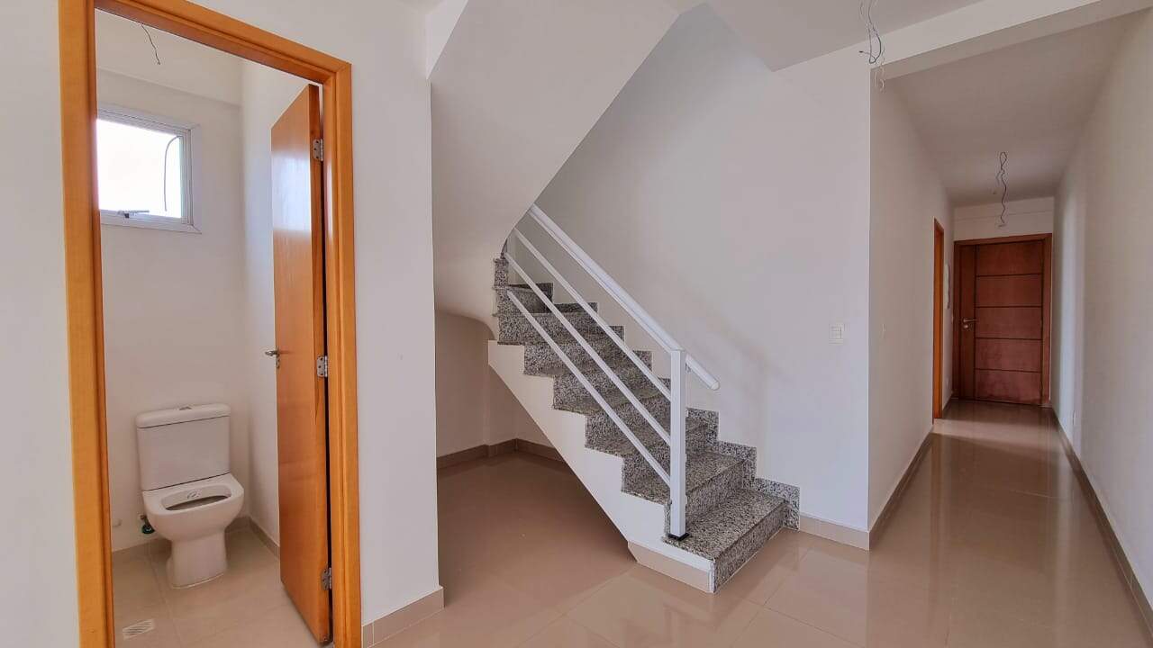 Apartamento Duplex à venda no Encruzilhada: 