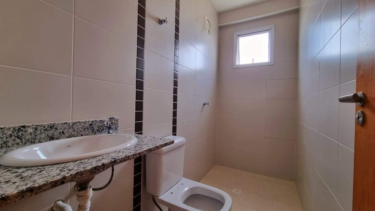 Apartamento Duplex à venda no Encruzilhada: 
