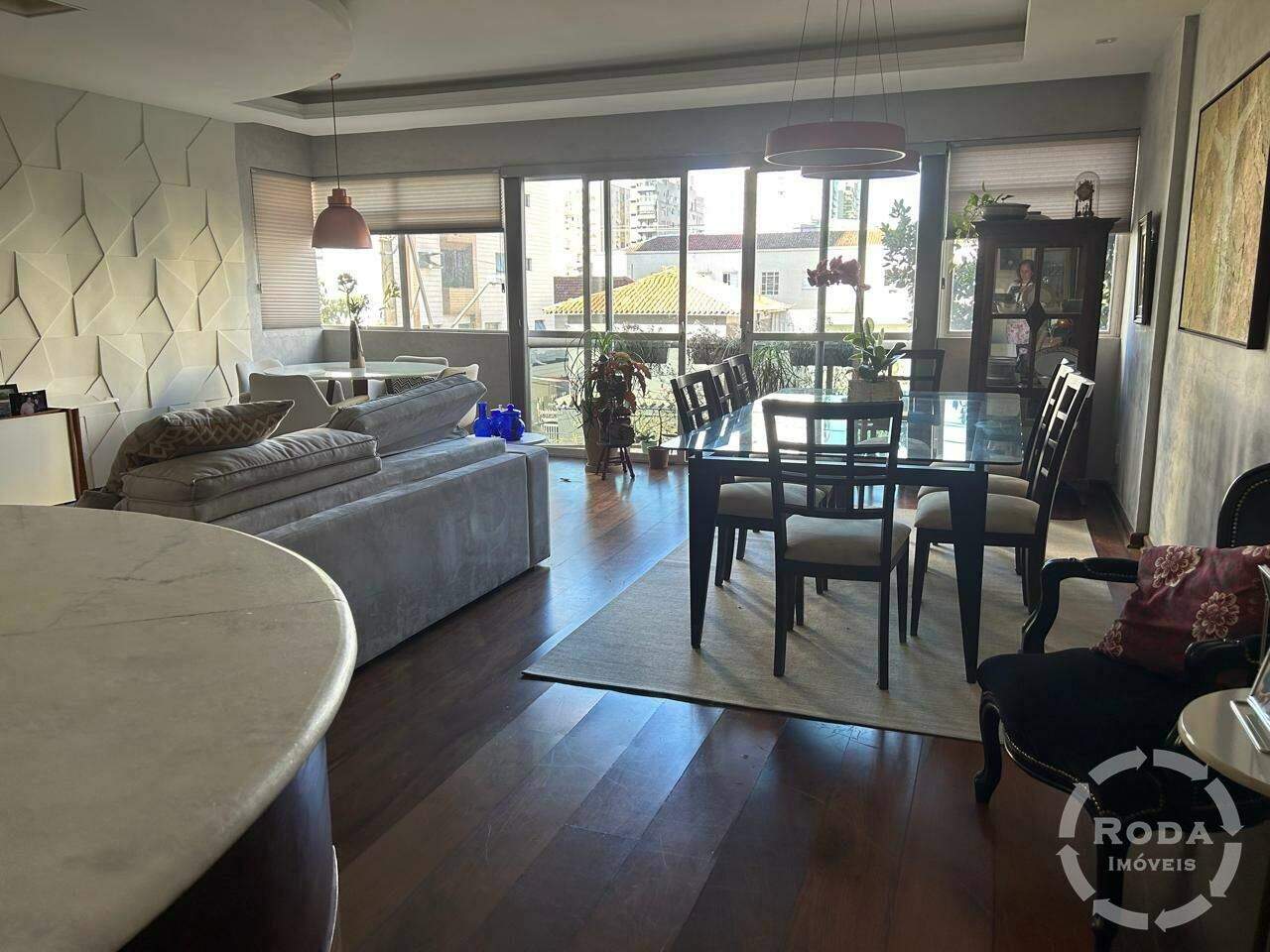Apartamento à venda no Embaré: 