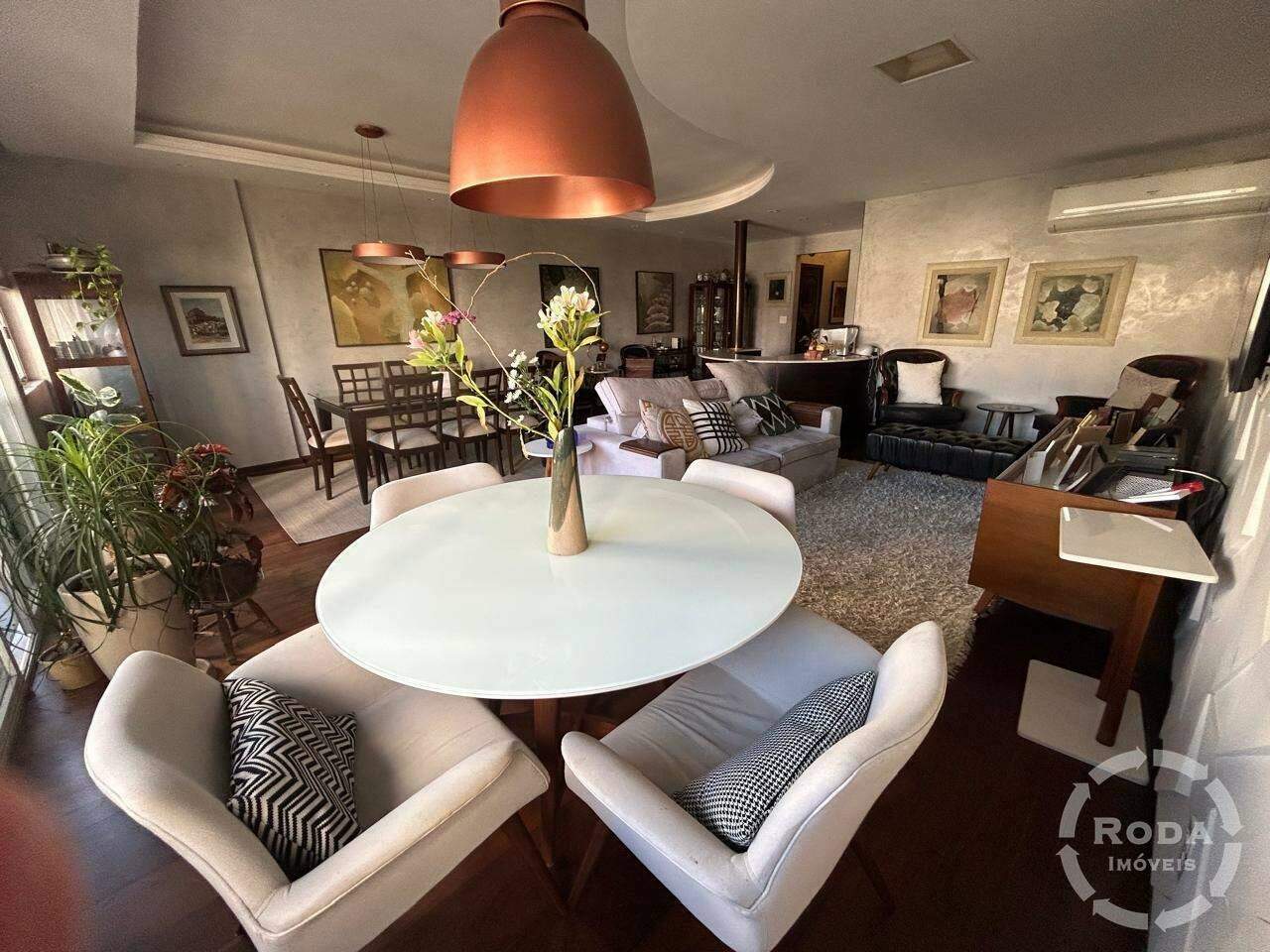 Apartamento à venda no Embaré: 