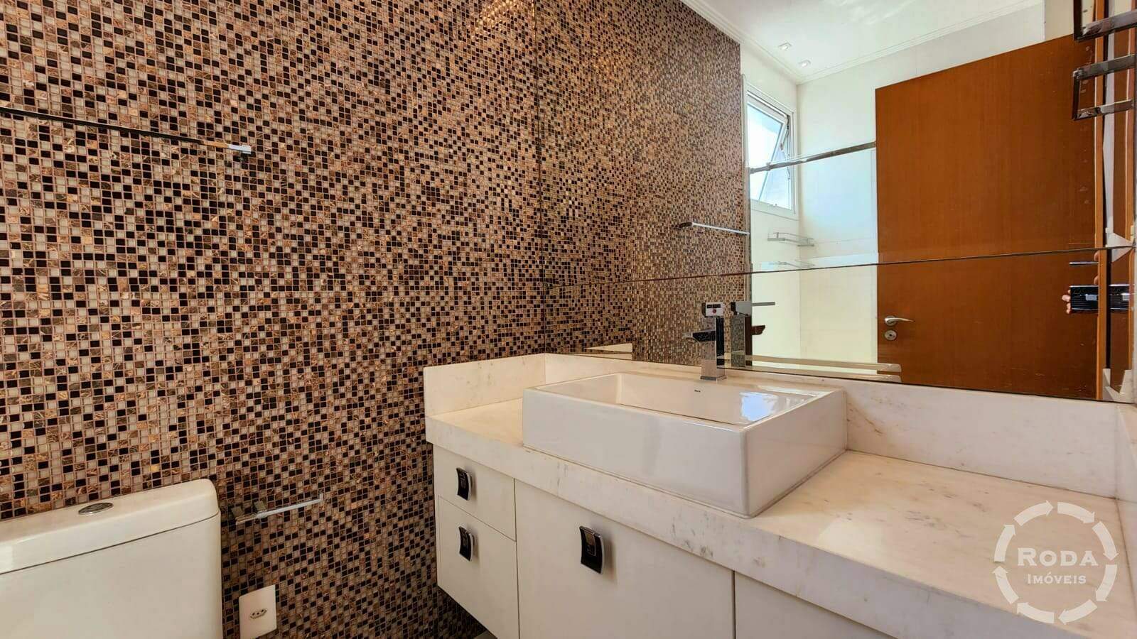 Apartamento à venda no Embaré: 