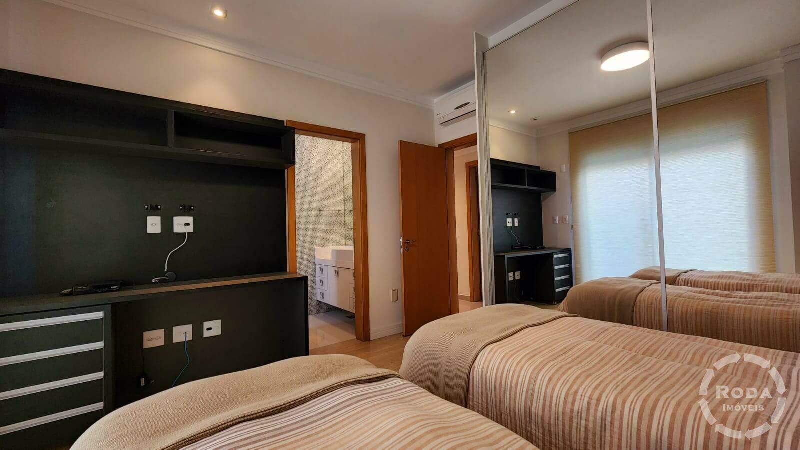 Apartamento à venda no Embaré: 