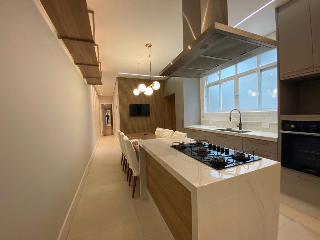 Casa para aluguel no Campo Grande: 