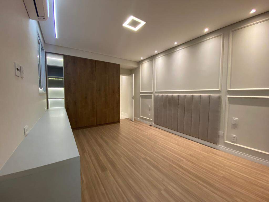 Casa para aluguel no Campo Grande: 