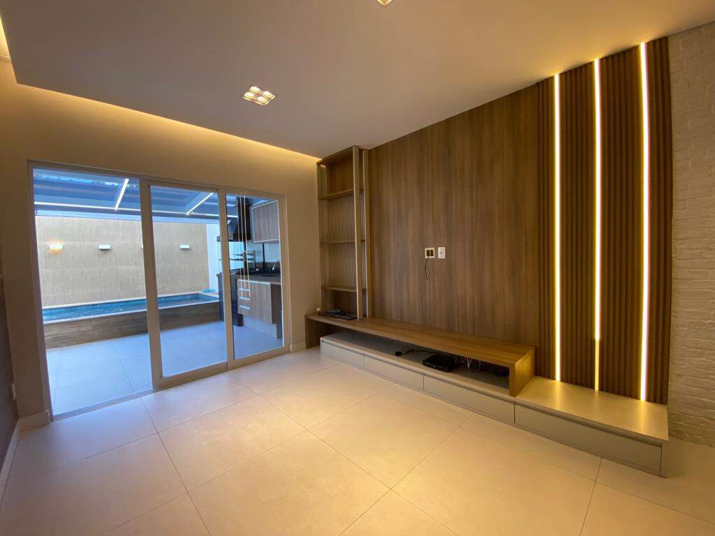 Casa para aluguel no Campo Grande: 