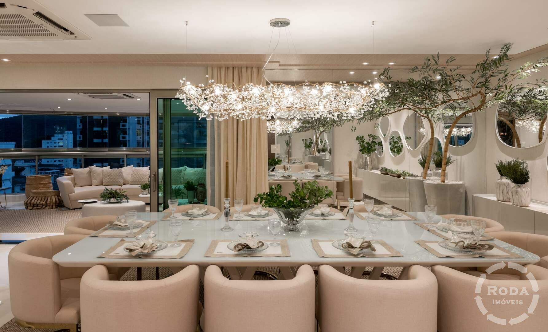 Apartamento à venda no Ponta da Praia: 