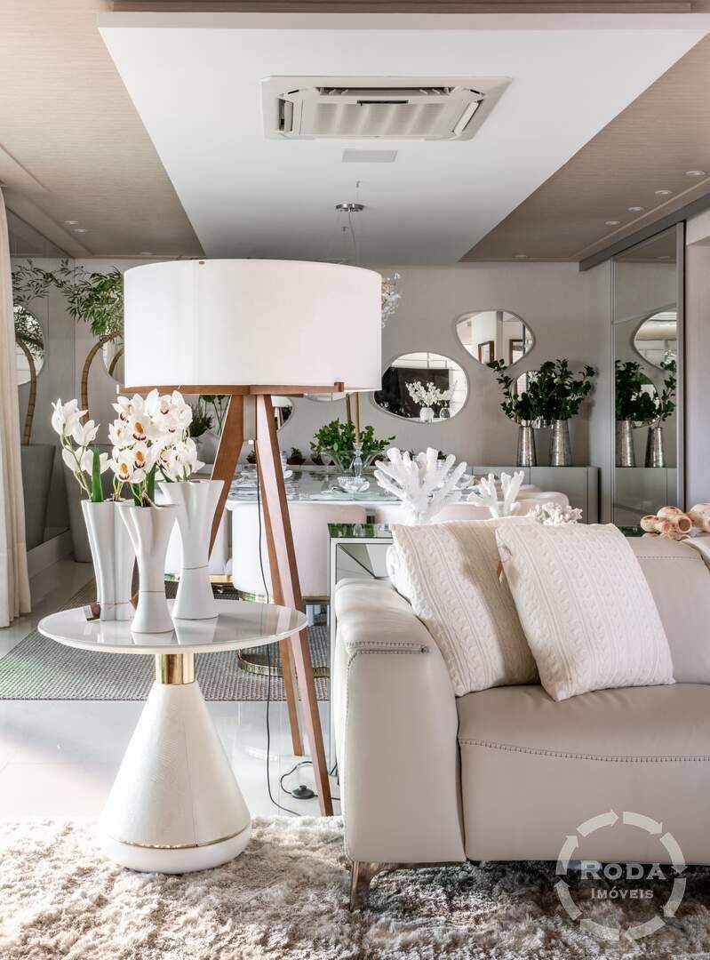 Apartamento à venda no Ponta da Praia: 