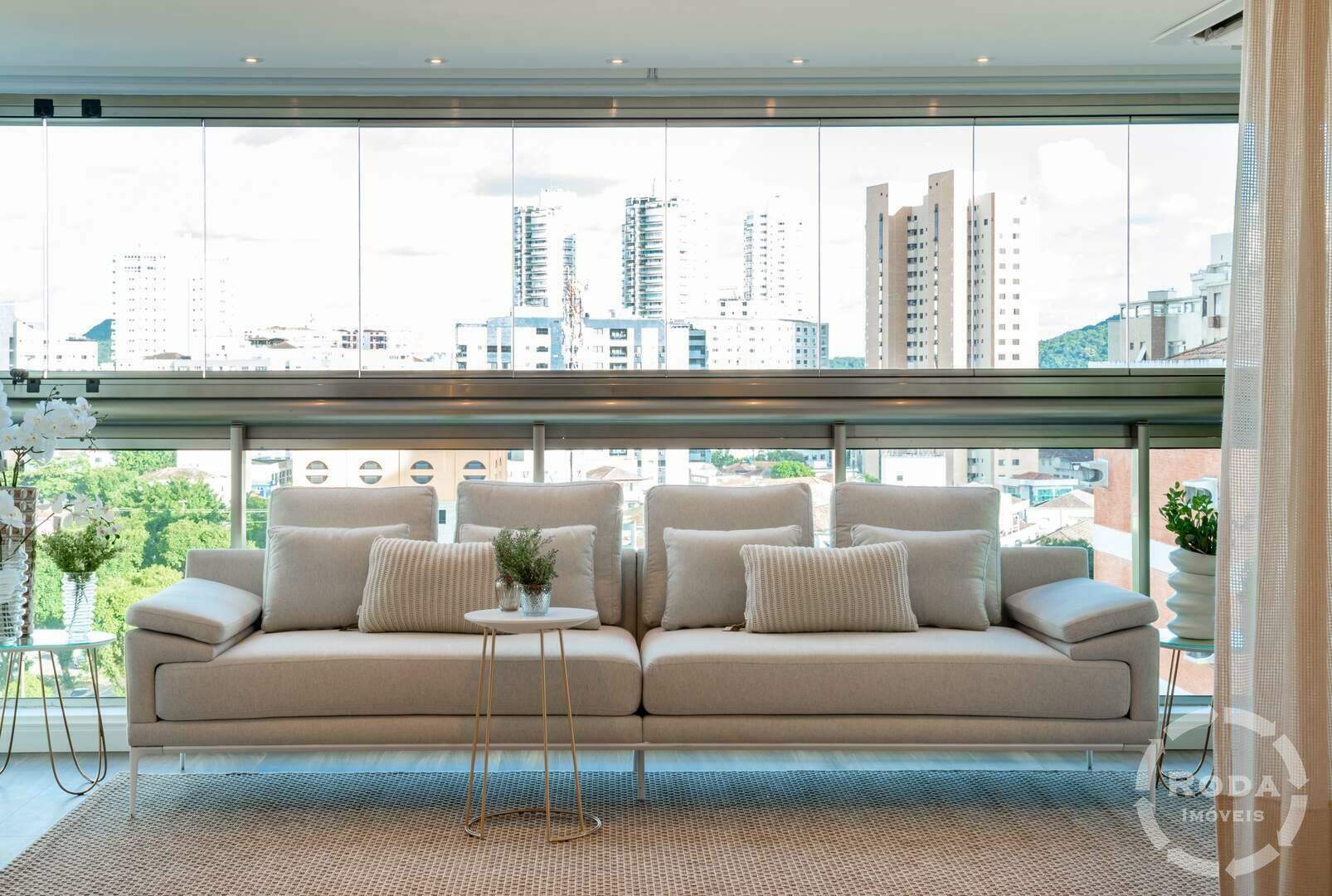 Apartamento à venda no Ponta da Praia: 