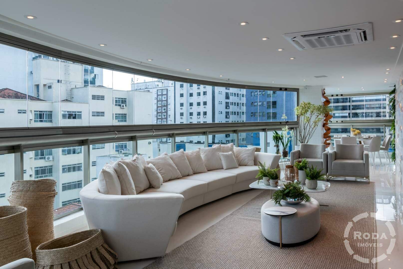 Apartamento à venda no Ponta da Praia: 