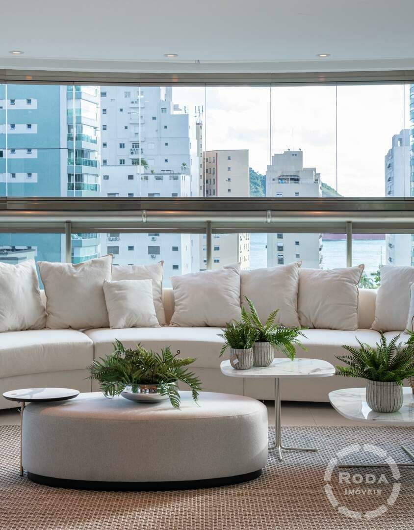 Apartamento à venda no Ponta da Praia: 