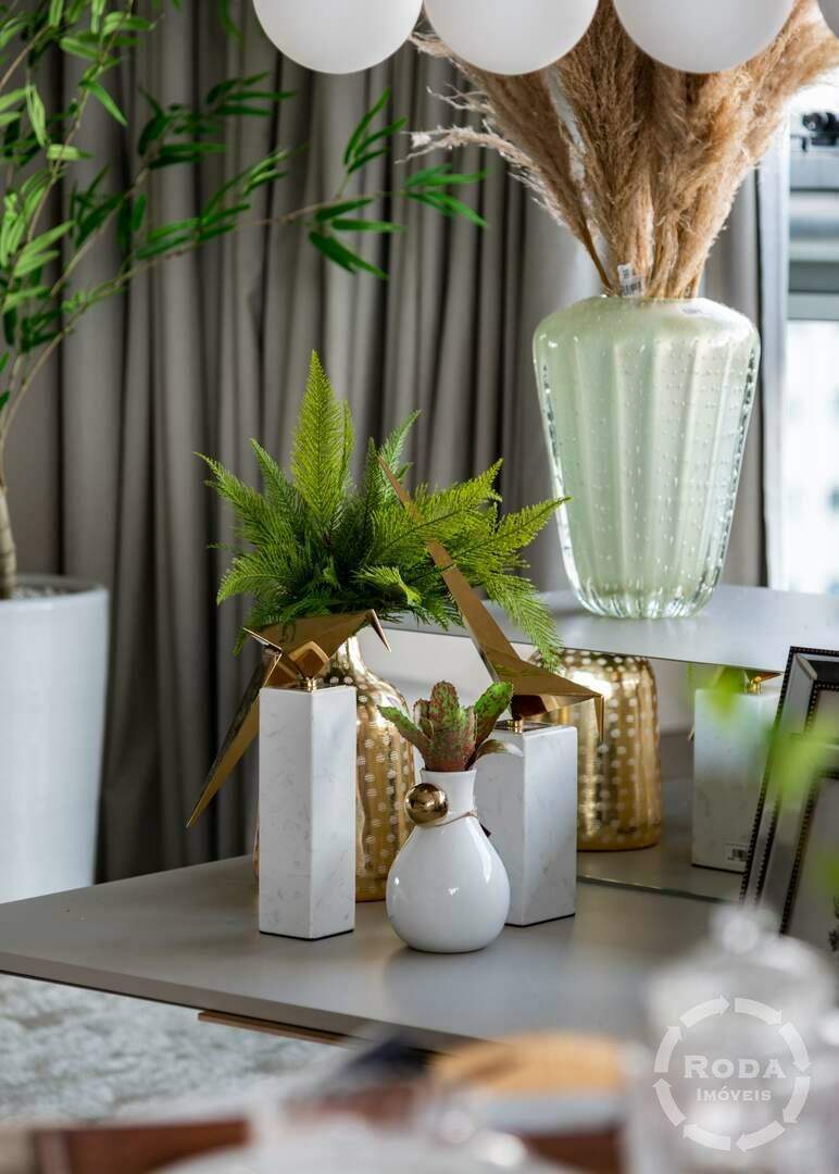 Apartamento à venda no Ponta da Praia: 