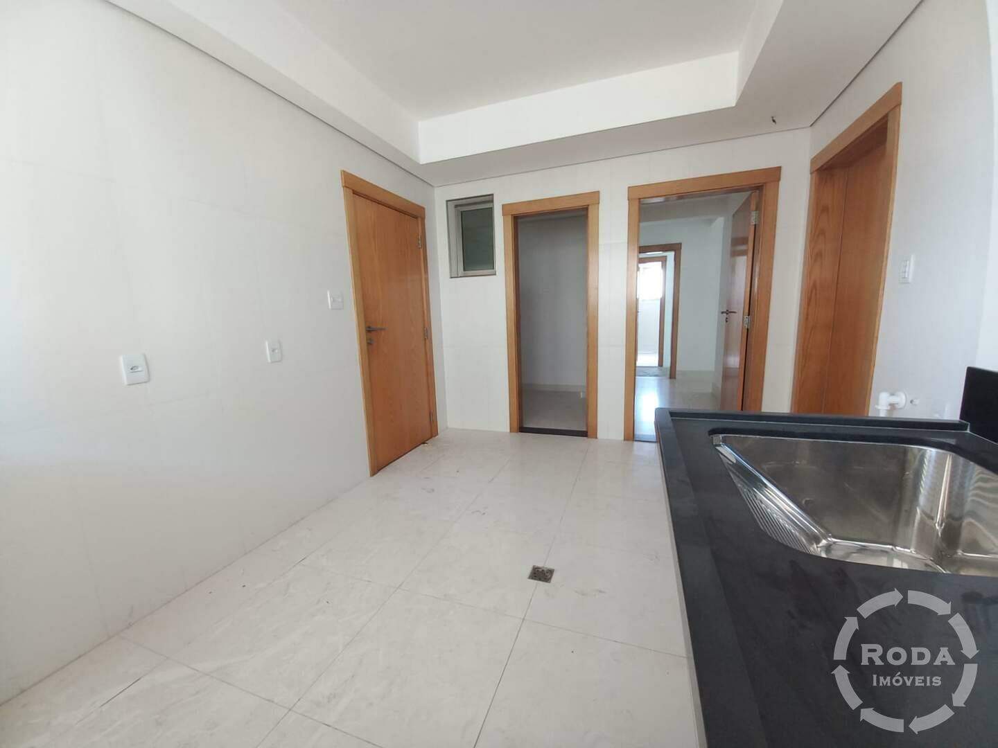 Apartamento à venda no Ponta da Praia: 