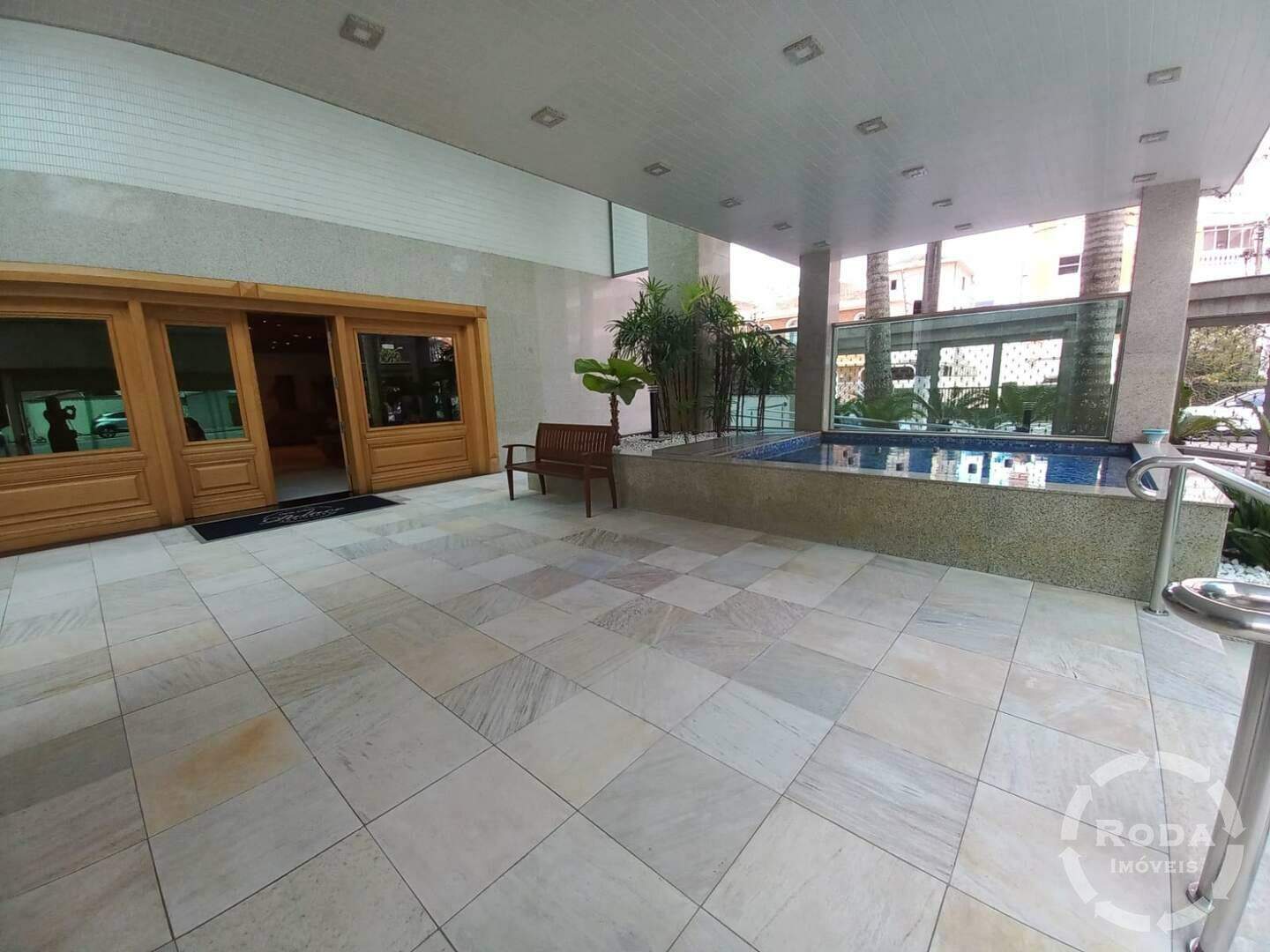 Apartamento à venda no Ponta da Praia: 