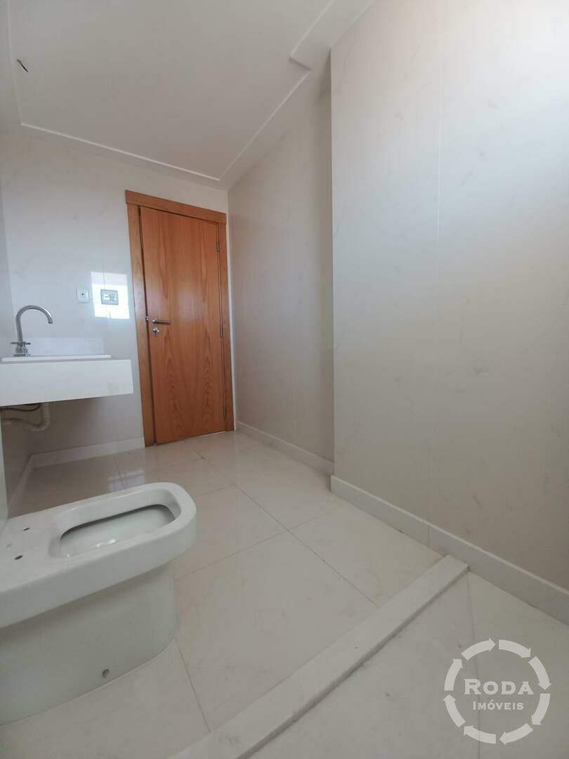Apartamento à venda no Ponta da Praia: 