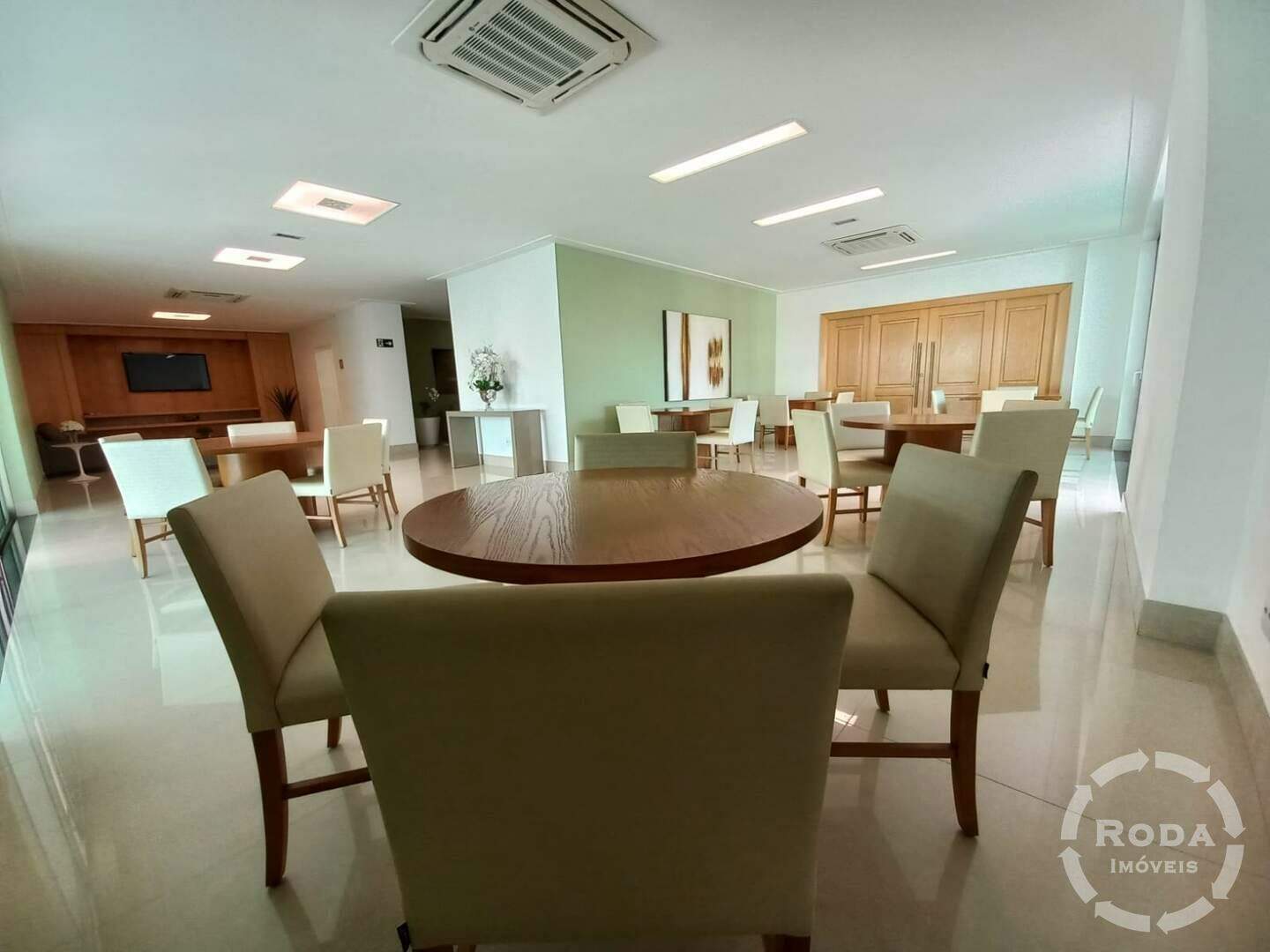Apartamento à venda no Ponta da Praia: 