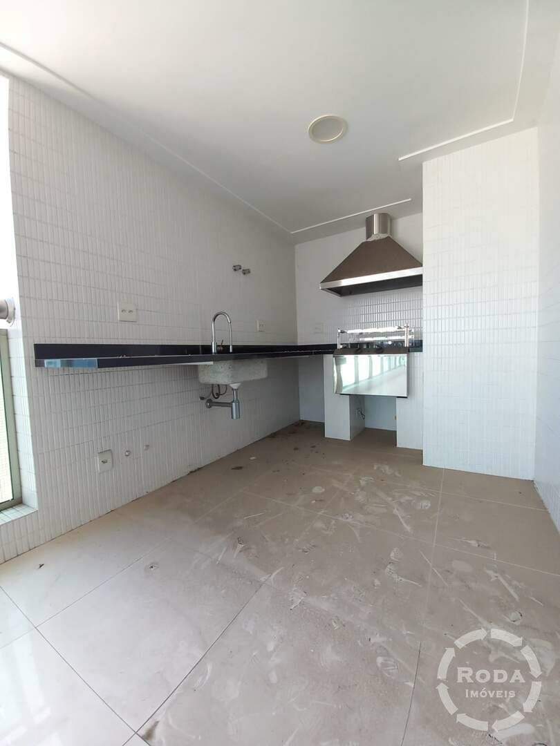Apartamento à venda no Ponta da Praia: 