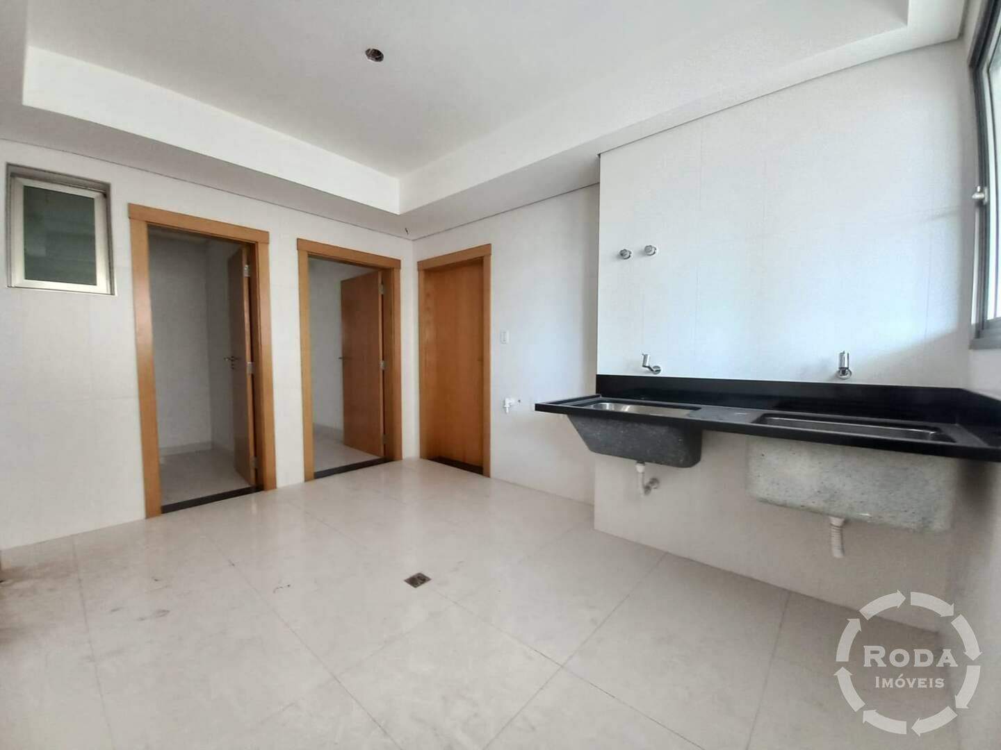 Apartamento à venda no Ponta da Praia: 