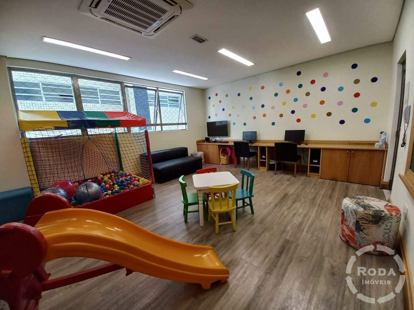 Apartamento à venda no Ponta da Praia: 