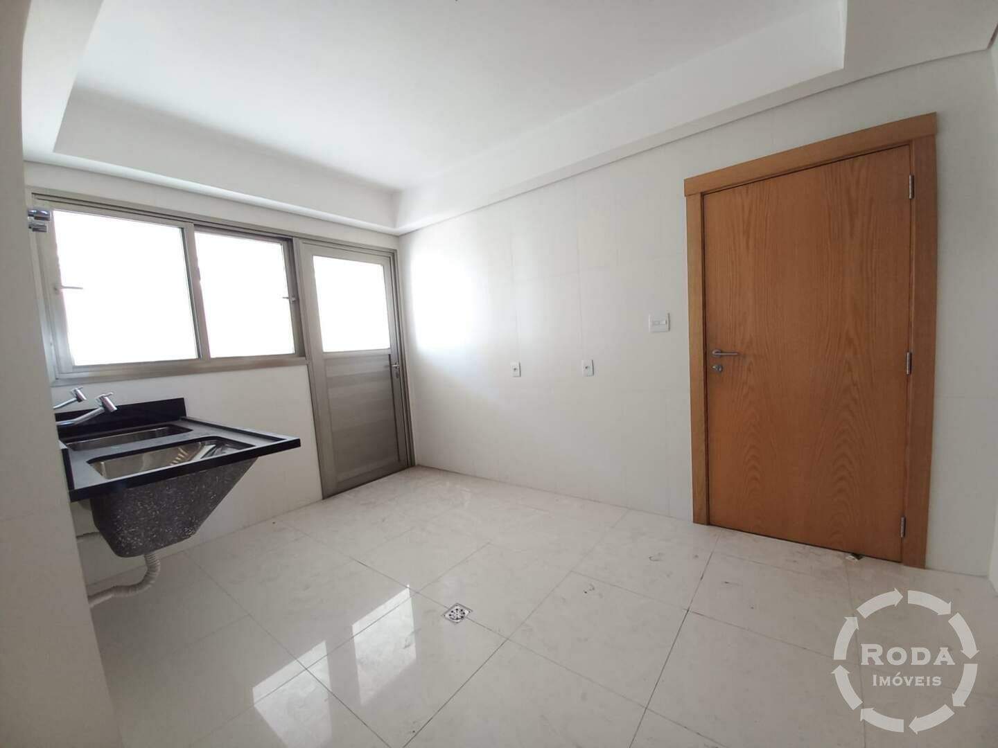 Apartamento à venda no Ponta da Praia: 