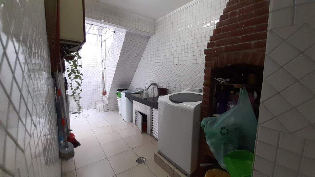 Sobrado à venda no Marapé: 