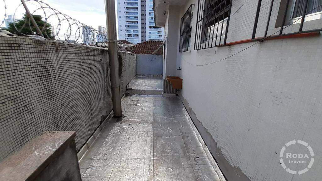 Sobrado à venda no Marapé: 