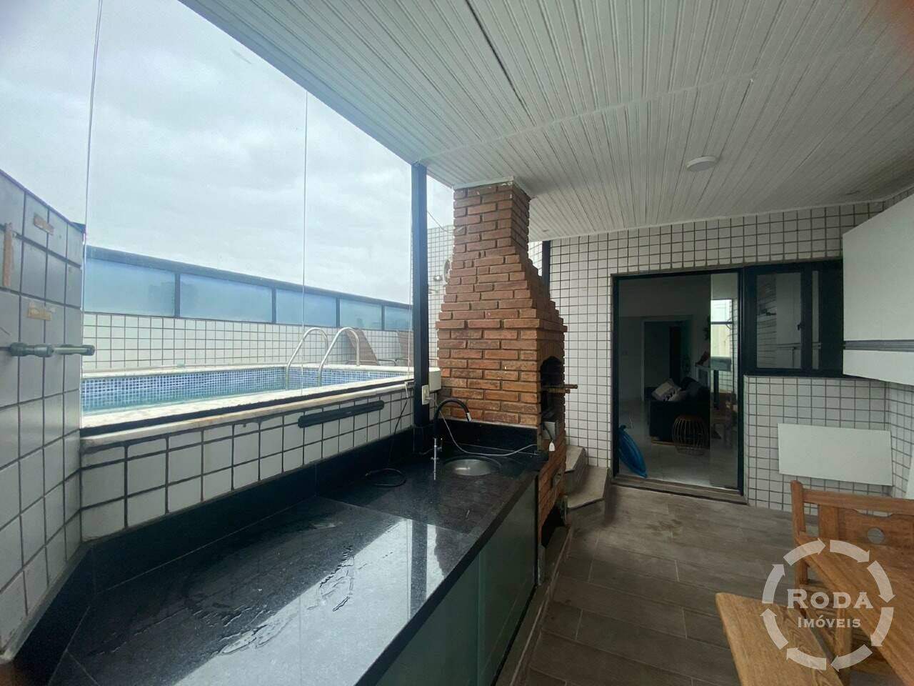 Cobertura à venda no Ponta da Praia: 