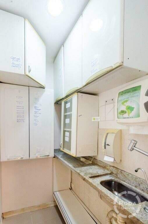 Conjunto Comercial à venda no Vila Mathias: 