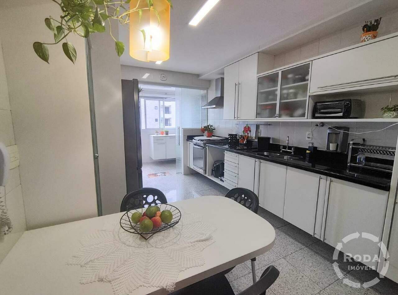 Apartamento à venda no Ponta da Praia: 