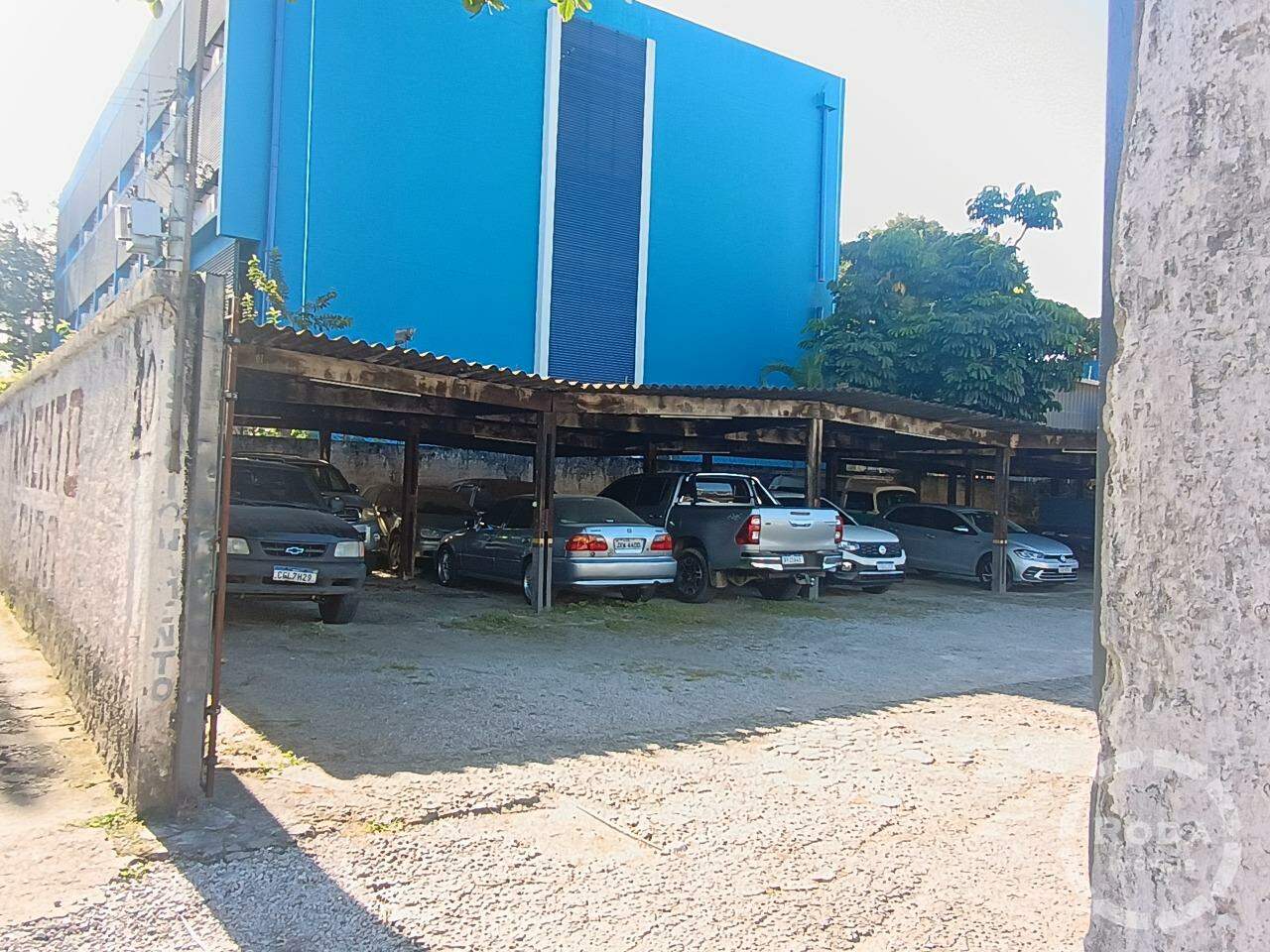 Terreno à venda no Macuco: 