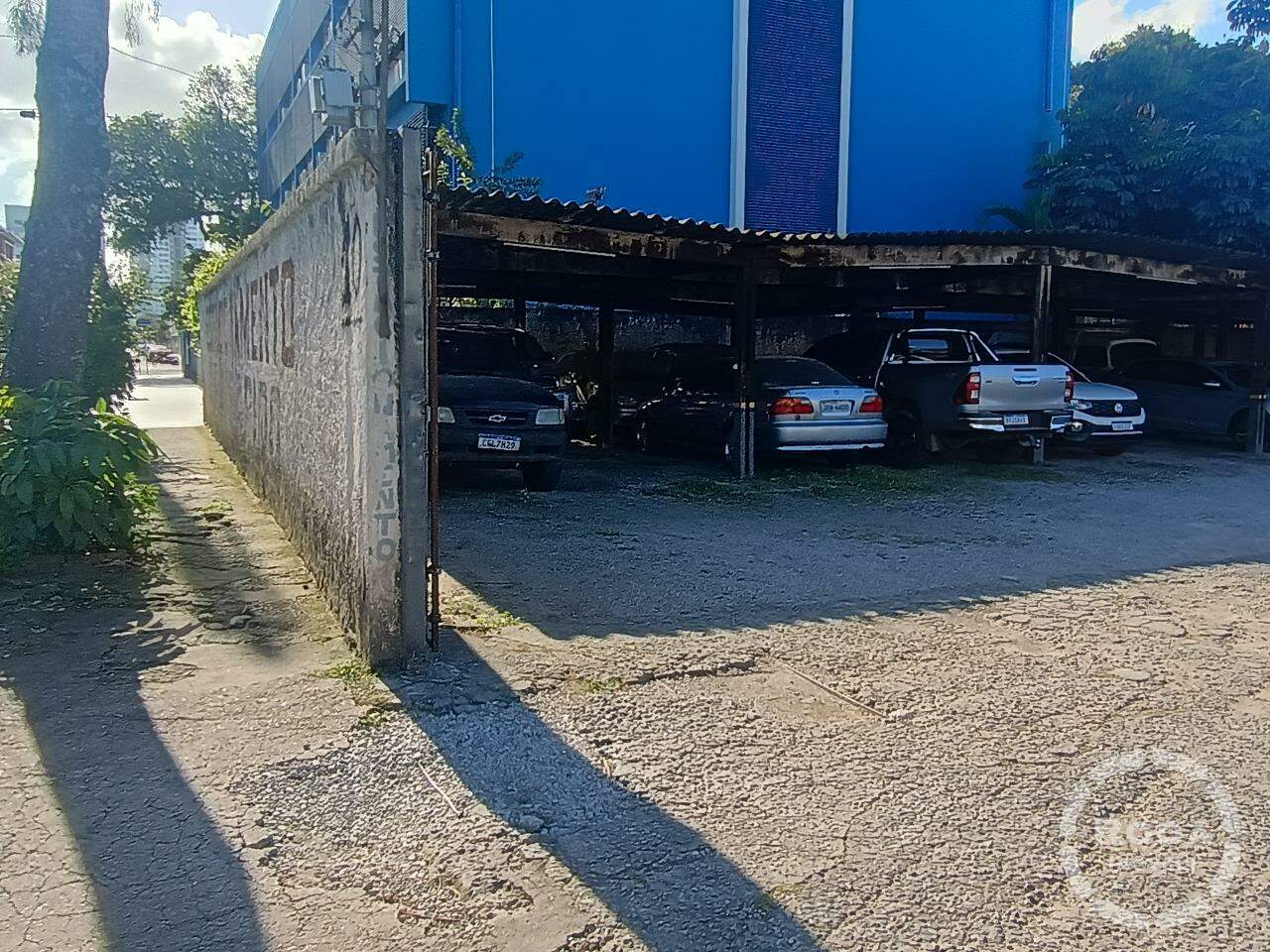 Terreno à venda no Macuco: 