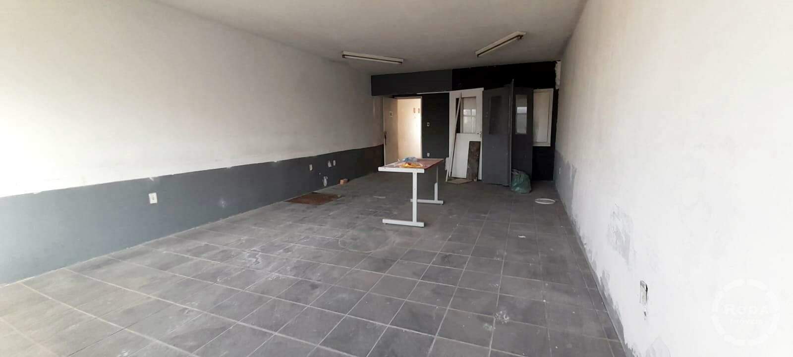 Prédio para aluguel no Vila Mathias: 