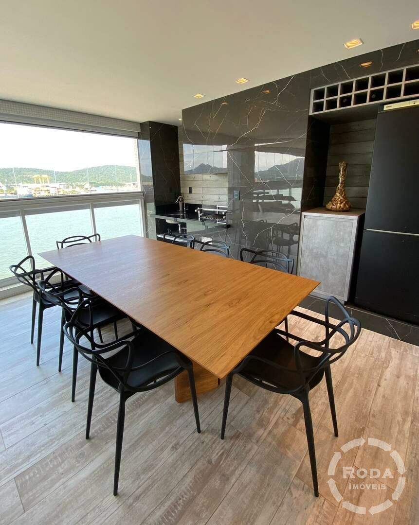 Apartamento à venda no Ponta da Praia: 