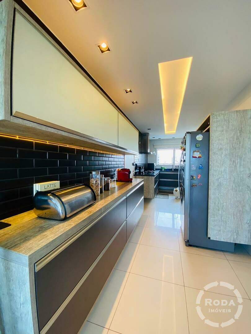 Apartamento à venda no Ponta da Praia: 
