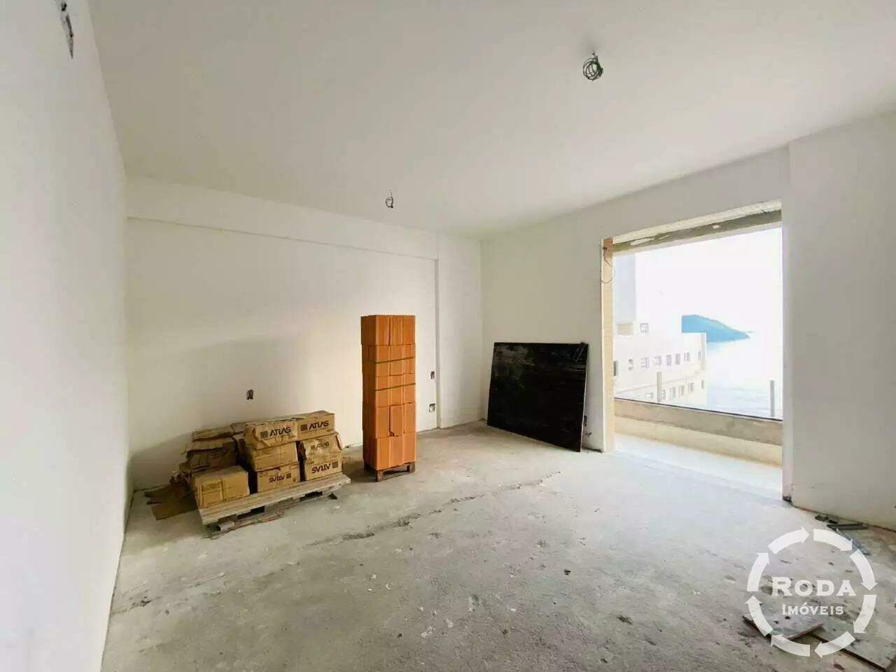 Apartamento à venda no Ponta da Praia: 