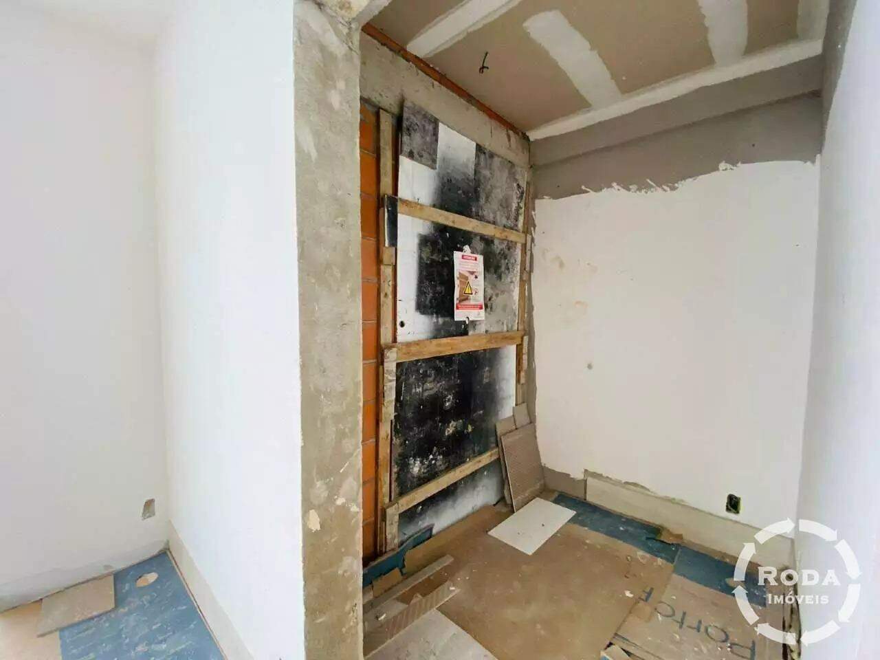 Apartamento à venda no Ponta da Praia: 