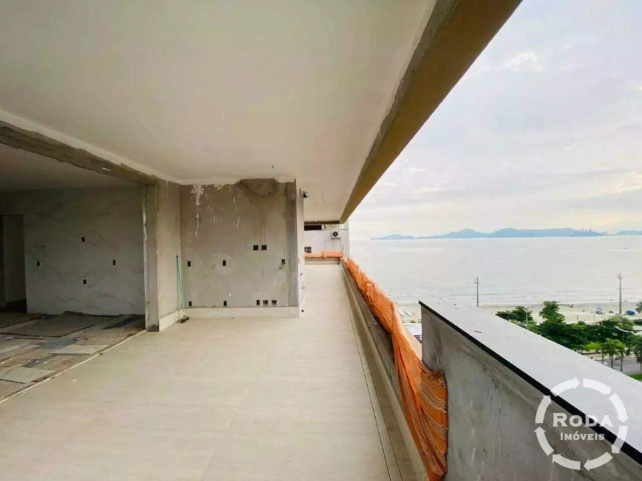 Apartamento à venda no Ponta da Praia: 