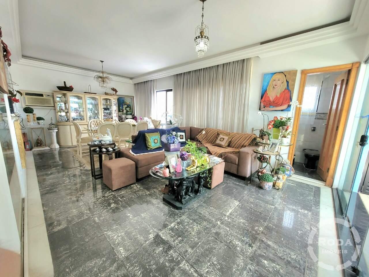 Cobertura à venda no Ponta da Praia: 