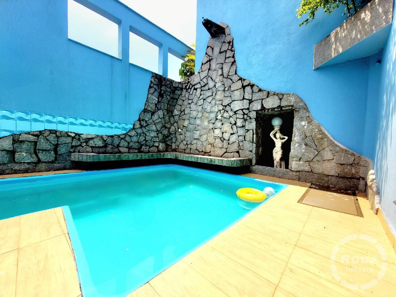 Cobertura à venda no Ponta da Praia: 