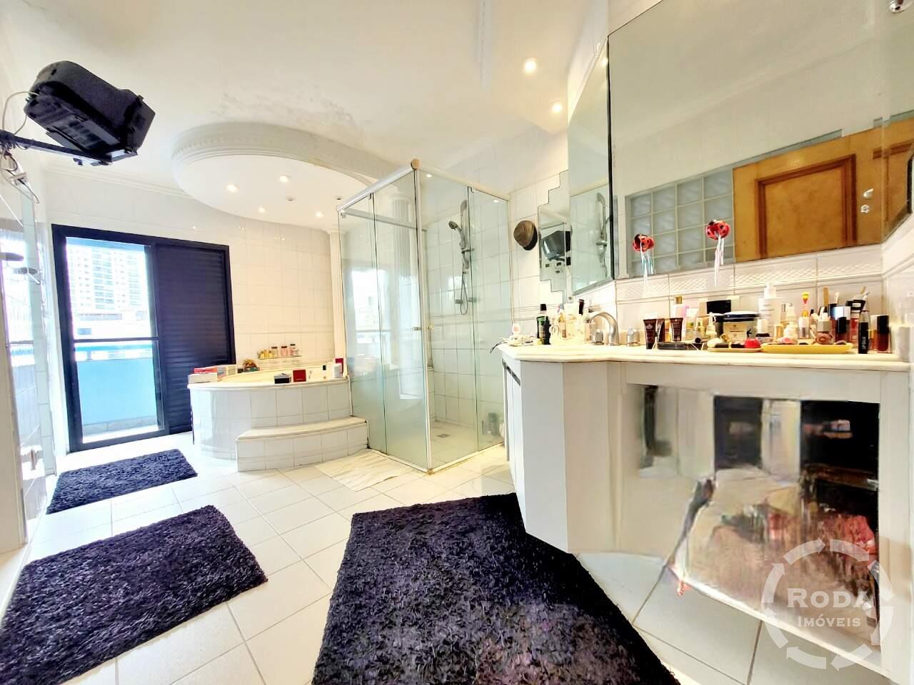 Cobertura à venda no Ponta da Praia: 