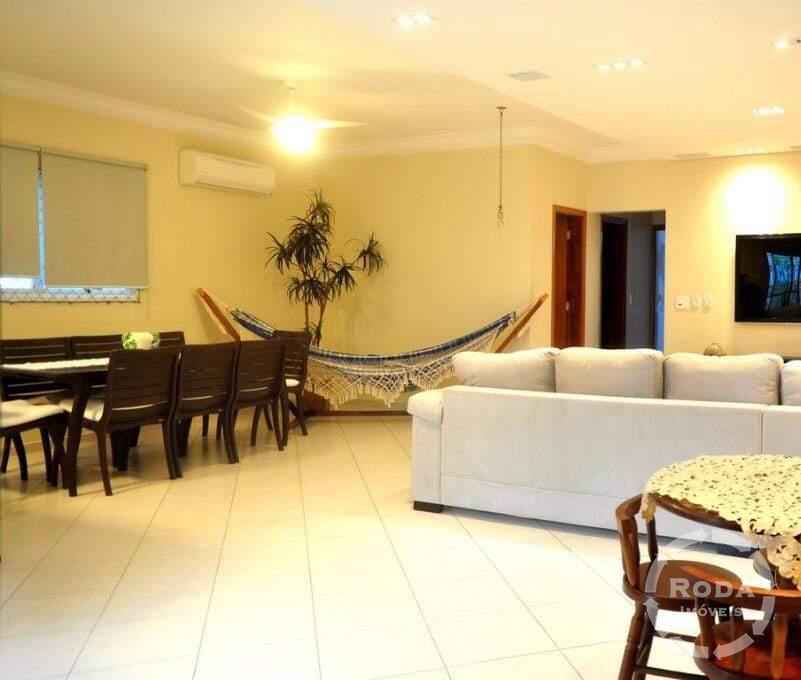 Casa à venda no Embaré: 